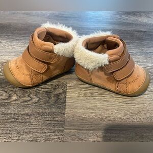 Stride rite Martin boot